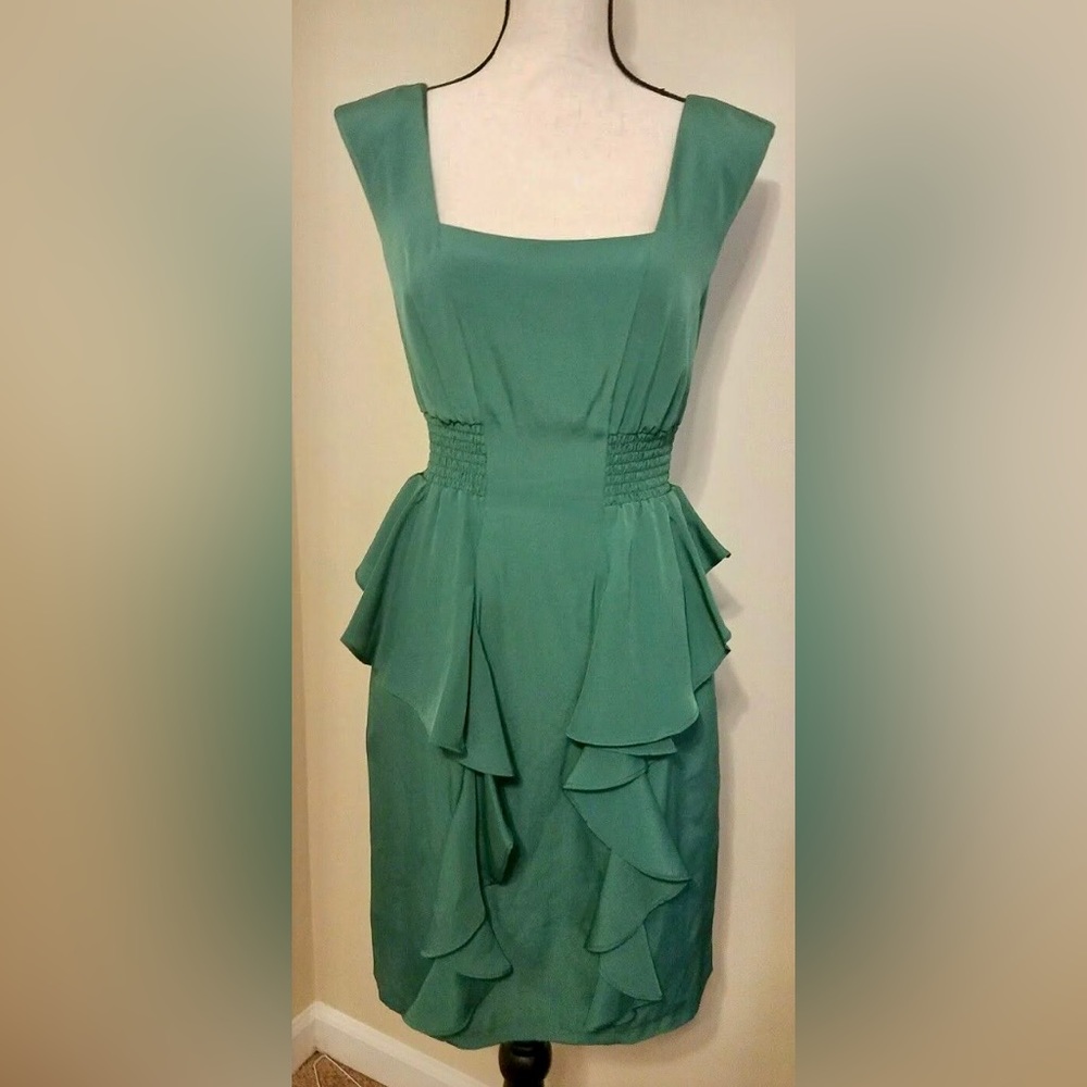 Jessica Simpson Hunter Green Elastic Waist Lined Dress